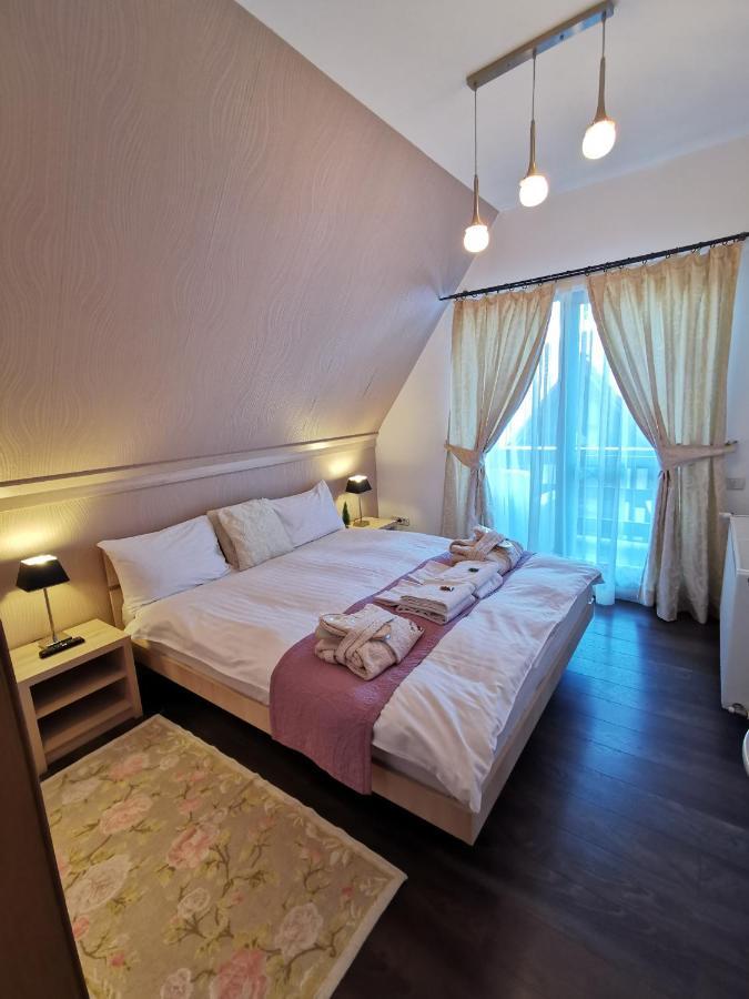 Apartament Kalinderu K1 Buşteni Exterior foto